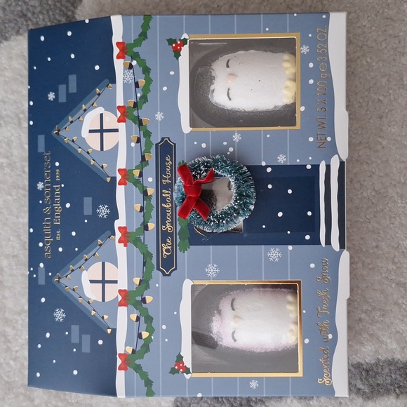 NEW Holiday Bath Bomb Set - Picture 1 of 4